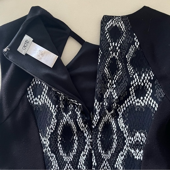 CACHE Black Sheath Dress Snake Skin Print Insert Work/Office Dress Sz 2 - Picture 3 of 4